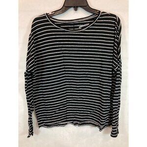 Everyday Elegance: Women's Small, Black & White Long Sleeve Casual Shirt